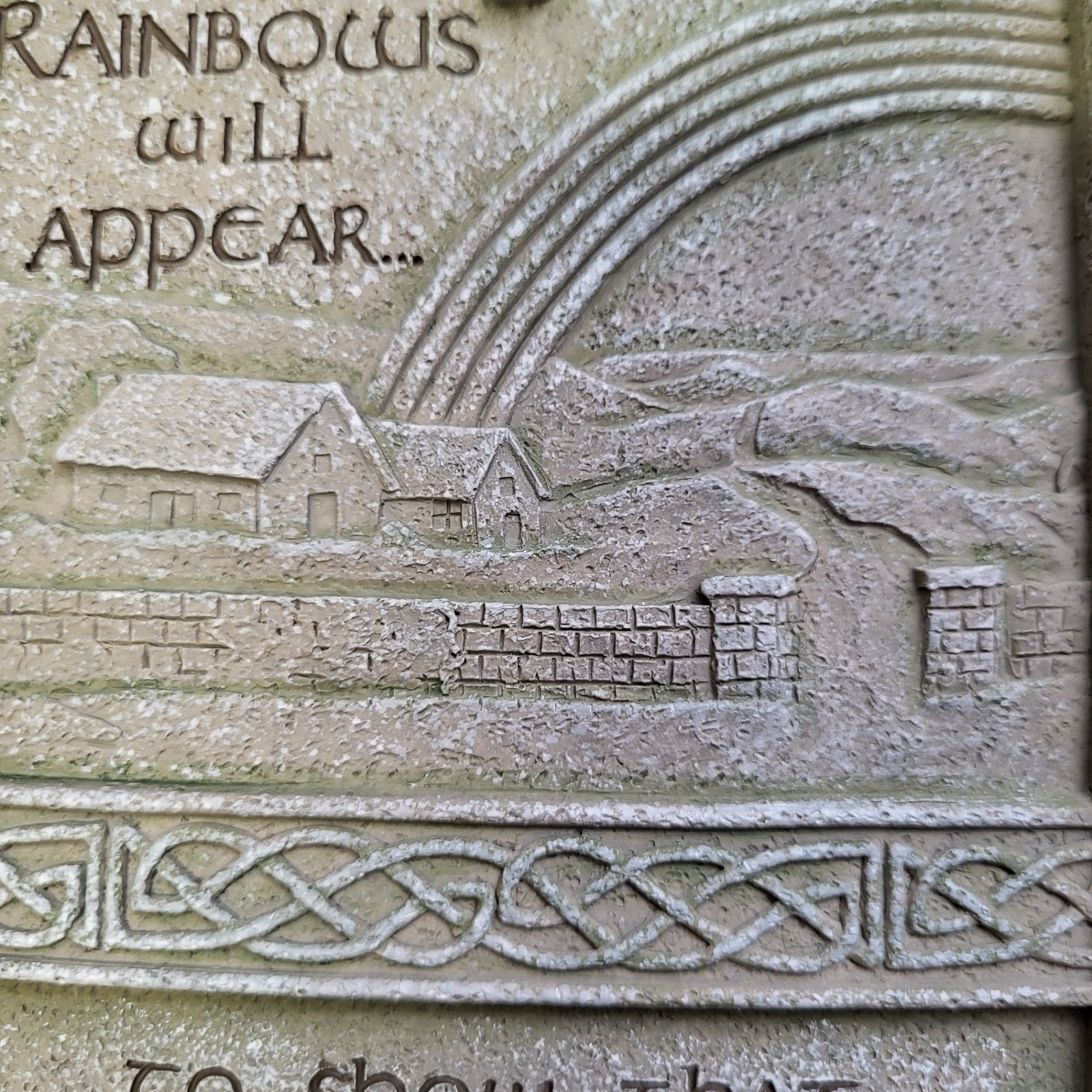 Irish Blessing Stone Plaque w/Ground Stakes «Rainbows Will Appear»