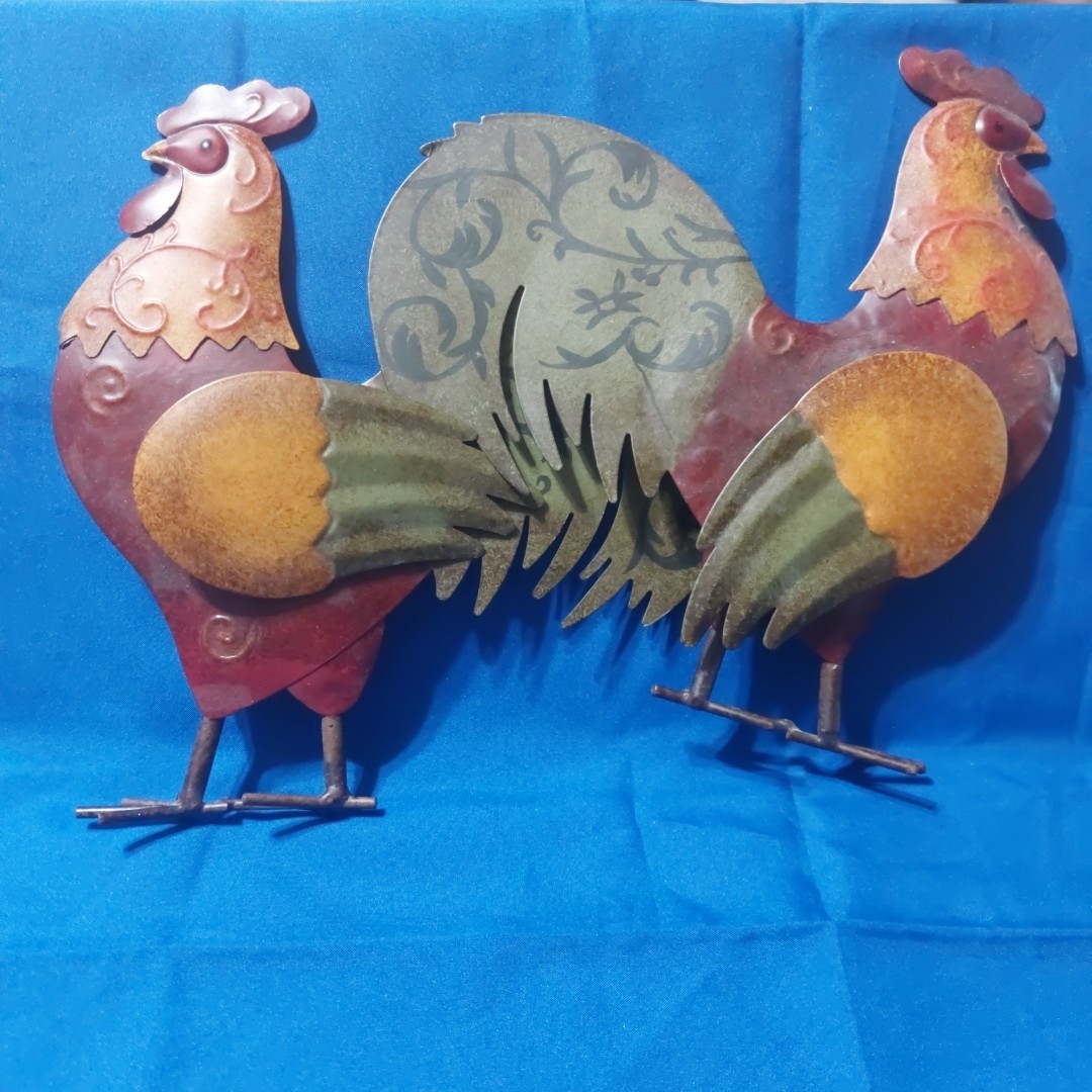 Metal Chicken Wall Art 3D rooster Farm House Hanging Decorations (Pair of 2)