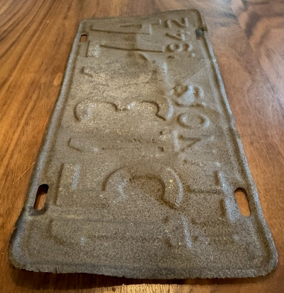 Vintage 1942 Illinois License Plate Rustic Industrial Americana Home Decor