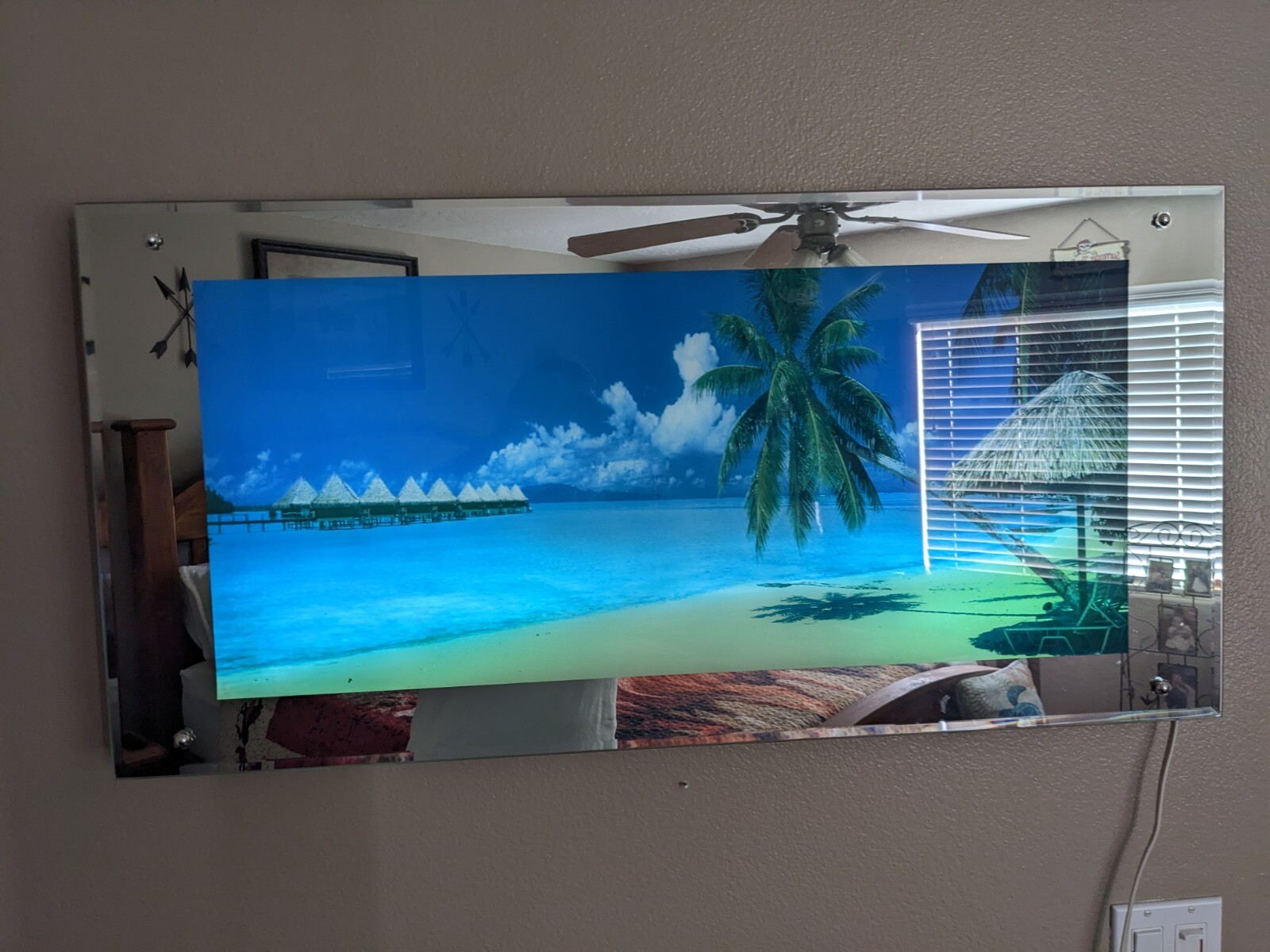 Motion Picture and Sound Mirrored Light Wall Decor 39″Wx19″Tx3″D