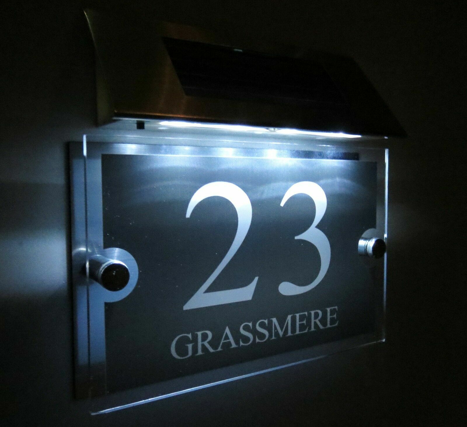 MODERN House Signs Plaques Door Numbers 1 – 9999 SOLAR LIGHT LED street Name