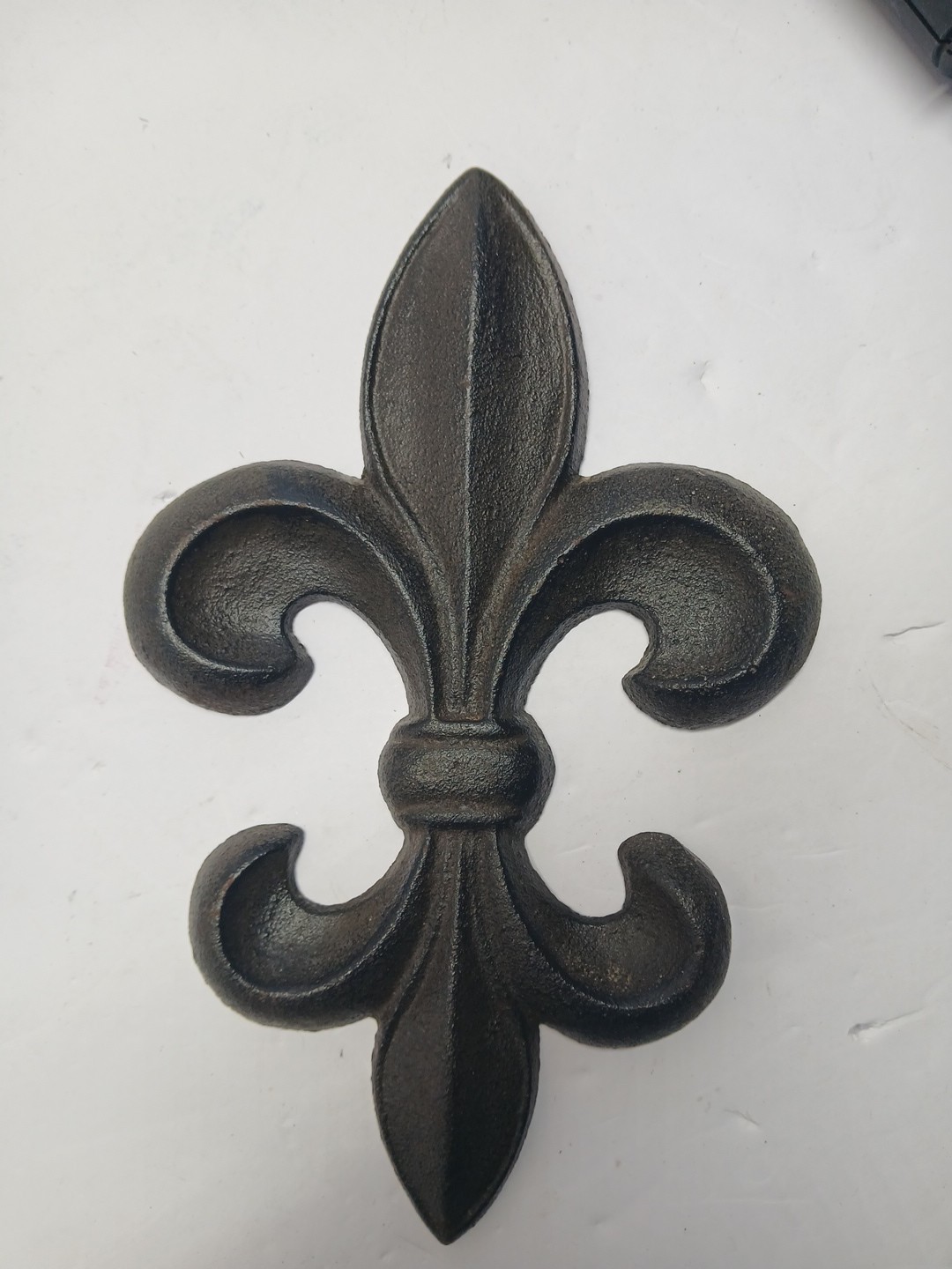 Cast Iron Fleur De Lis Wall Decor Plaque Rustic Victorian Antique Style 9.5in